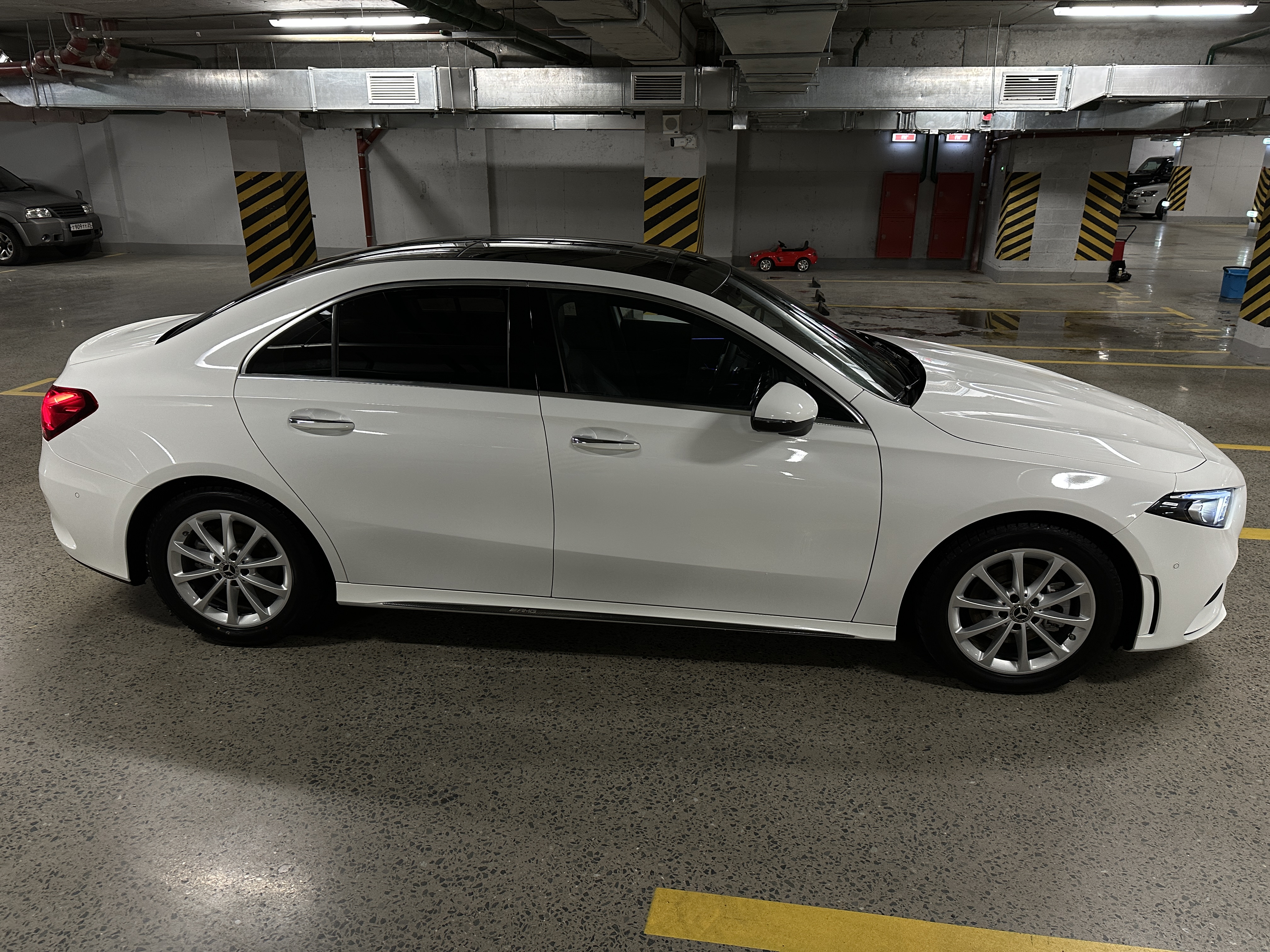 ̶M̶e̶r̶c̶e̶d̶e̶s̶-̶B̶e̶n̶z̶ ̶A̶ ̶c̶l̶a̶s̶s̶